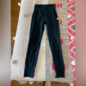 Vuori Daily Legging - Navy